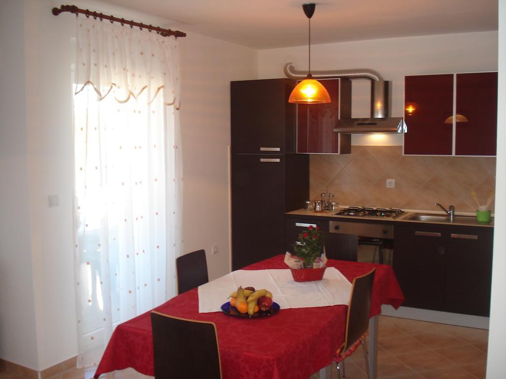 Apartments Buzleta II Fažana Oda fotoğraf