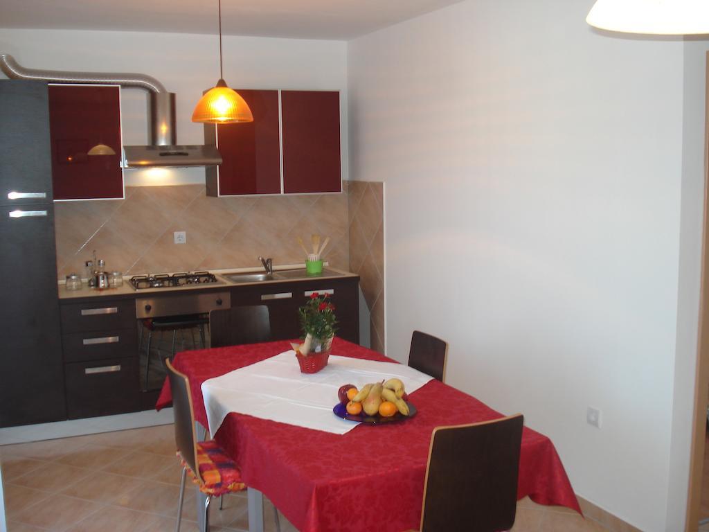 Apartments Buzleta II Fažana Oda fotoğraf